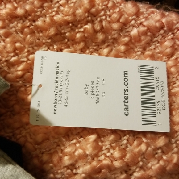 Carters newborn outfits - Picture 2 of 6